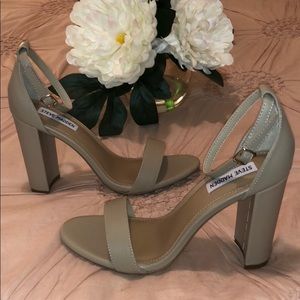 NWT Steve Madden Nude Ankle Strap Pumps!!